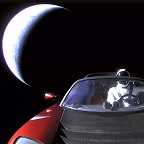 Musk red Tesla in space
